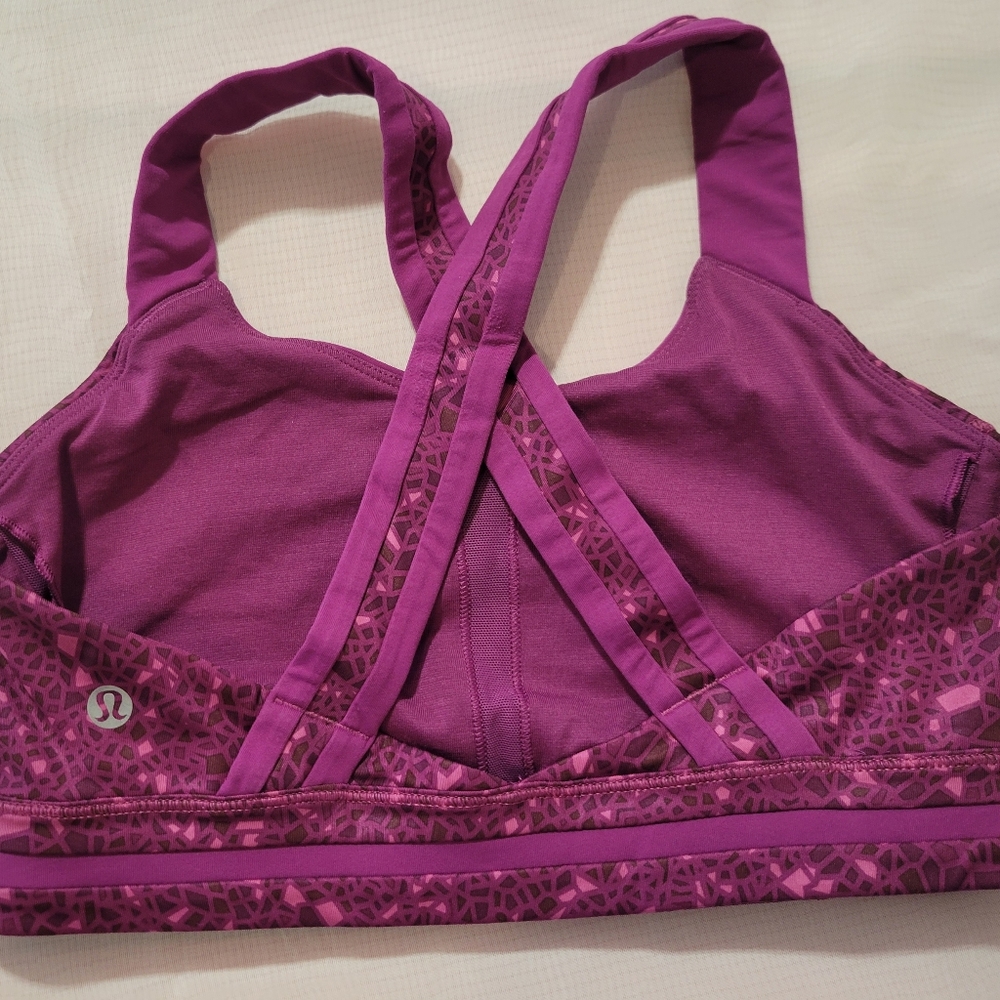 Lululemon bra - Picture 2 of 4